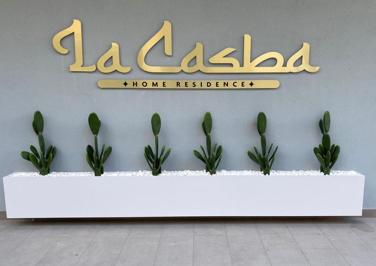 La Casba Hotel Paola Exterior photo